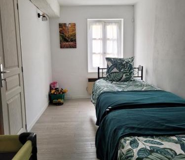Coulanges-sur-Yonne House | Maison chaleureux
