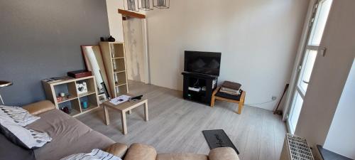 Erquelinnes House | Maison chaleureuse