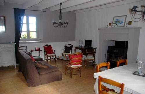 Saint-Igneuc House | Maison charmante à Jugon-les-Lacs avec jardin