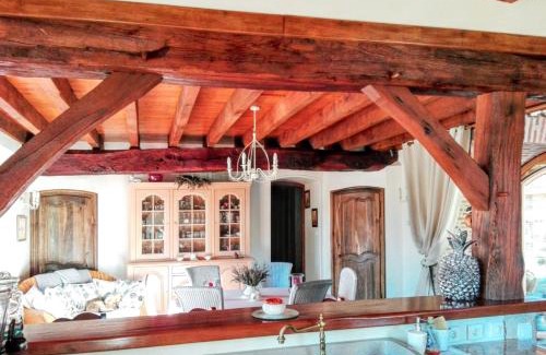 Montoldre House | Maison charmante à Montoldre + jardin