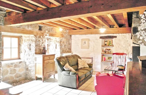 Saint-Basile House | Maison charmante à Saint-Basile avec jardin et cheminée