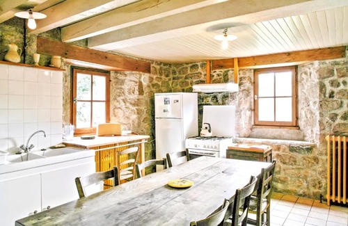 Saint-Basile House | Maison charmante à Saint-Basile avec jardin et cheminée
