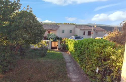Vacheres House | Maison charmante à Vachères avec vue sur la montagne