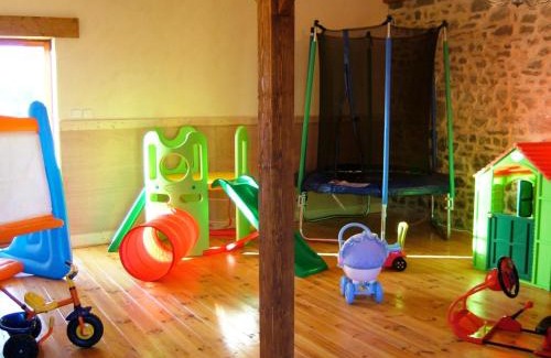 Nehou House | Maison charmante avec piscine partagée à Nehou
