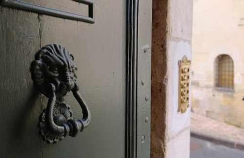 Fronsac Villa | Maison Charmeilles - Gîte touristique - Coliving