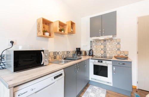 Heches House | Maison Chez Bob