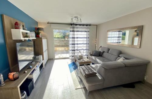 Chauray House | Maison chic avec Jacuzzi & Jardin Paisible