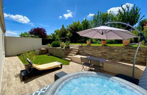 Chauray House | Maison chic avec Jacuzzi & Jardin Paisible