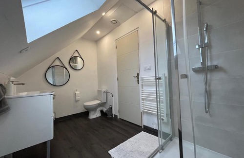 Montreuil-sur-Maine House | Maison chiron