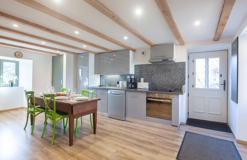Lassouts House | Maison Clos Fleuri - Four Bedroom House, Sleeps 7