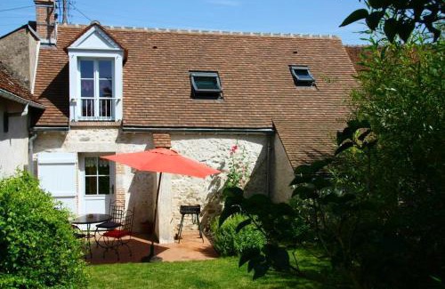 Mardie House | Maison confortable avec jardin à Mardié + Terrasse