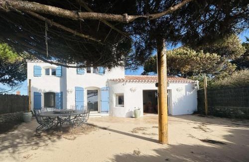 La Gueriniere House | Maison confortable face à la mer, 7 couchages, terrasse, jardin, wifi, parking, animaux acceptés - FR-1-224B-211