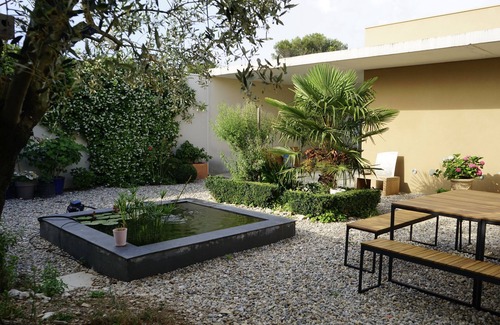 Visan House | Maison Contemporaine au Milieu des Chênes Truffiers, Drome Provençale Visan