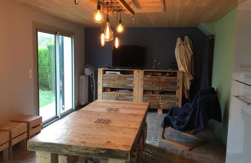 Essay House | Maison conviviale dans un cadre unique