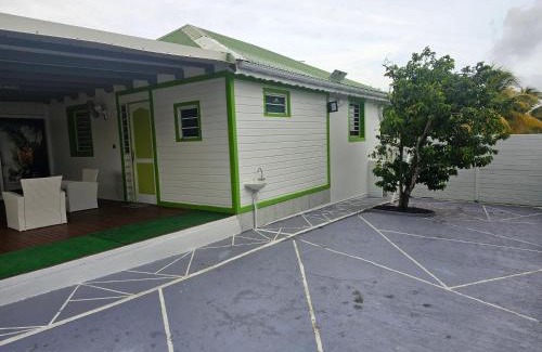 Petit-Canal House | Maison cosy avec terrasse à Petit-Canal, 45 m²