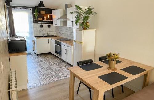 Arzens Apartment | Maison cosy et atypique