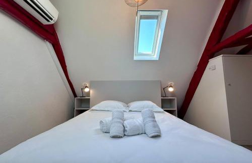 Cuzance Villa | Maison d'Antan - PiscineJardinClim - Bourg de Cuzance