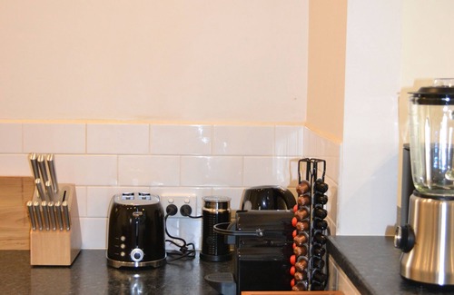 Nerrina House | Maison d'Aurum A Pet Friendly and Family Friendly Heritage house