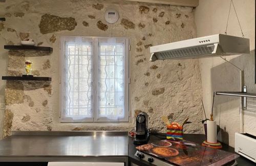 Saint-Genies-de-Fontedit House | maison de village atypique