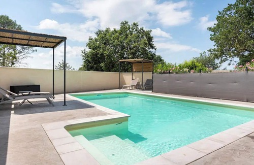 Saint-Martin-d'Ardeche House | Maison del Rubio,4 Personnes Avec Piscine Commune a Deux Logements