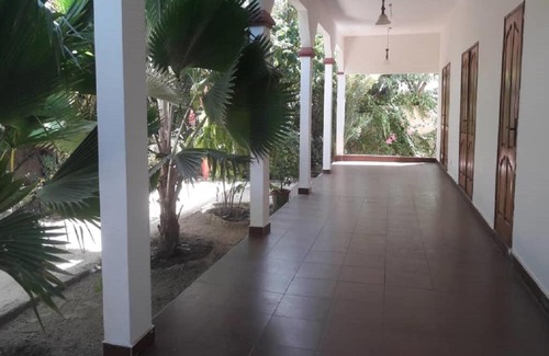 Ndangane Villa | Maison D Hôte Abanna