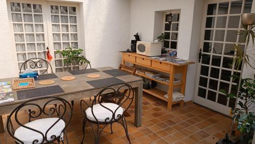 Mortagne-sur-Sevre Bed & Breakfast | Maison d'hôtes Les Beaux Chenes