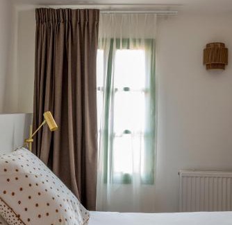 Villedieu House | Maison d'Hôtes Les Sources