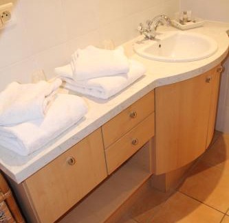 Hunawihr Bed & Breakfast | Maison d'Hôtes Sainte Hune Chambres et appartements
