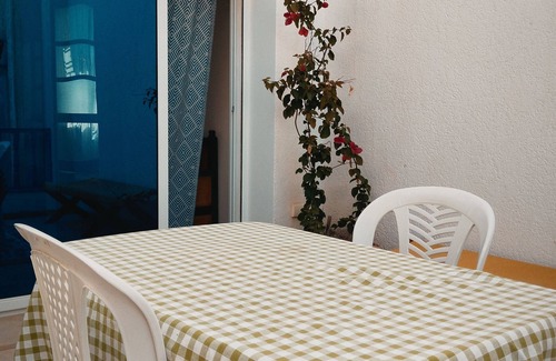 Borj Erras House | Maison d'hôte Albatros Guest room with private bathroom and sea view