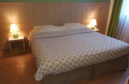 Fiennes Bed & Breakfast | Maison D'hôte La Ferme Du Grand Air - Standard Twin Room with Shared Bathroom