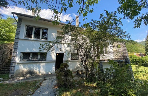 Sarrancolin House | Maison Dans un Village Pyrénéen