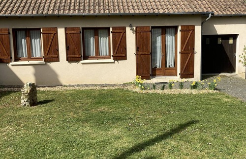 Payzac House | Maison de 65 m° en Campagne Terrain Cloturé Proche Plan D'eau de Rouffiac