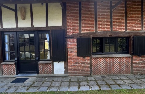Saint-Etienne-au-Mont House | Maison de Charme en Bord de Rivière et Forêt