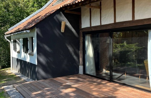 Saint-Etienne-au-Mont House | Maison de Charme en Bord de Rivière et Forêt