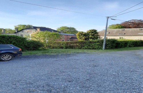 Bousignies-sur-Roc House | Maison de Campagne en Pierre Bleue-wifi et Parking