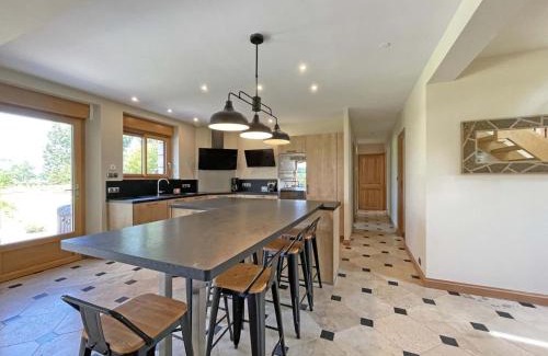 Les Ventes-de-Bourse House | Maison de campagne avec spa, jardin clos, jeux pour enfants et chemin de randonnée à proximité - FR-1-497-211