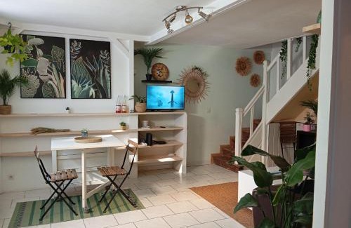 Saint-Eloy-les-Mines House | Maison de campagne