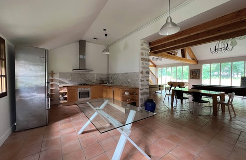Noisy-sur-Ecole House | Maison de Campagne Familiale