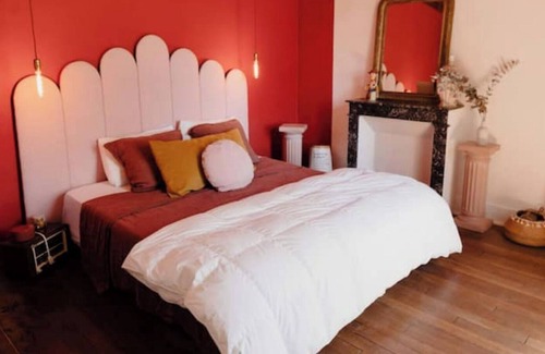 Issy-l'Eveque House | Maison de Campagne Art Déco