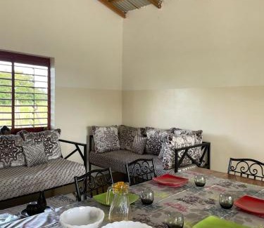 Sokone House | Maison de campagne à Sipo