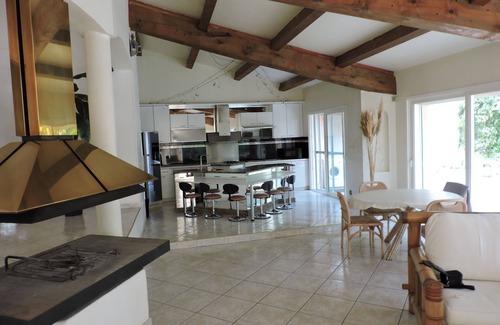 Aubagne Villa | Maison de Campagne Avec Piscine Privée