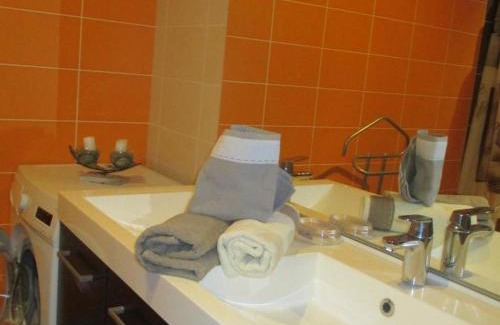 Cressanges House | Maison de campagne avec SPA, jeux et espace bien-être, idéale pour familles et groupes jusqu'à 8 pers. - FR-1-489-442