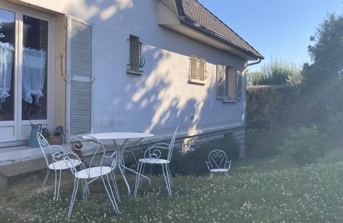 Saint-Satur House | Maison de Campagne Avec vue Panoramique En Toute Tranquillité Face à Sancerre