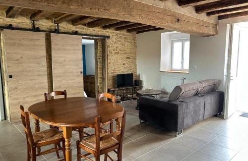 Montaron House | Maison de campagne rénovée