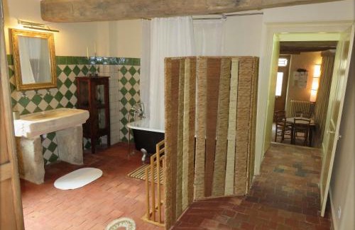 Montmirail House | Maison de charme avec jardin à Montmirail - Rénovation 18e siècle, proche église, 2h de Paris - FR-1-410-211