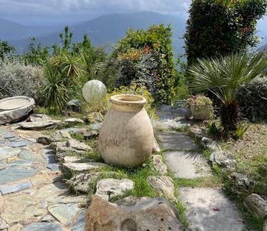 Scolca Villa | maison de charme avec piscine et vue exceptionnelle