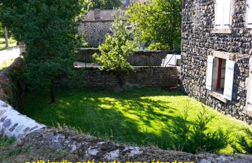 Arlempdes House | Maison de charme en campagne à Arlempdes avec jardin