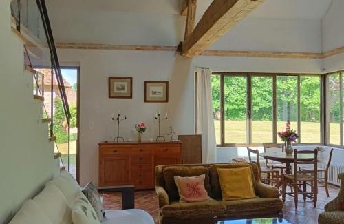Sainte-Montaine House | Maison de Charme en Sologne avec Étang Privé, Grand Parc et Cheminée - FR-1-586-37