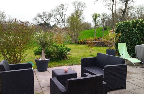Loubeyrat House | Maison de Deux Chambres