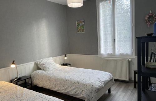Taxat-Senat House | Maison de ferme rénovée avec terrasse, jardin et équipements modernes à Taxat-Senat - FR-1-489-363